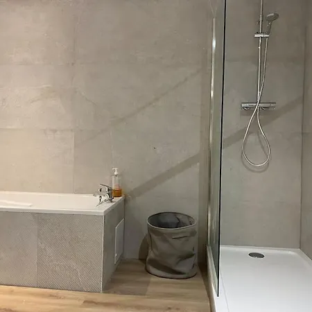 Maison Entiere 6 Personnes Jardin Terrasses Et Garage *